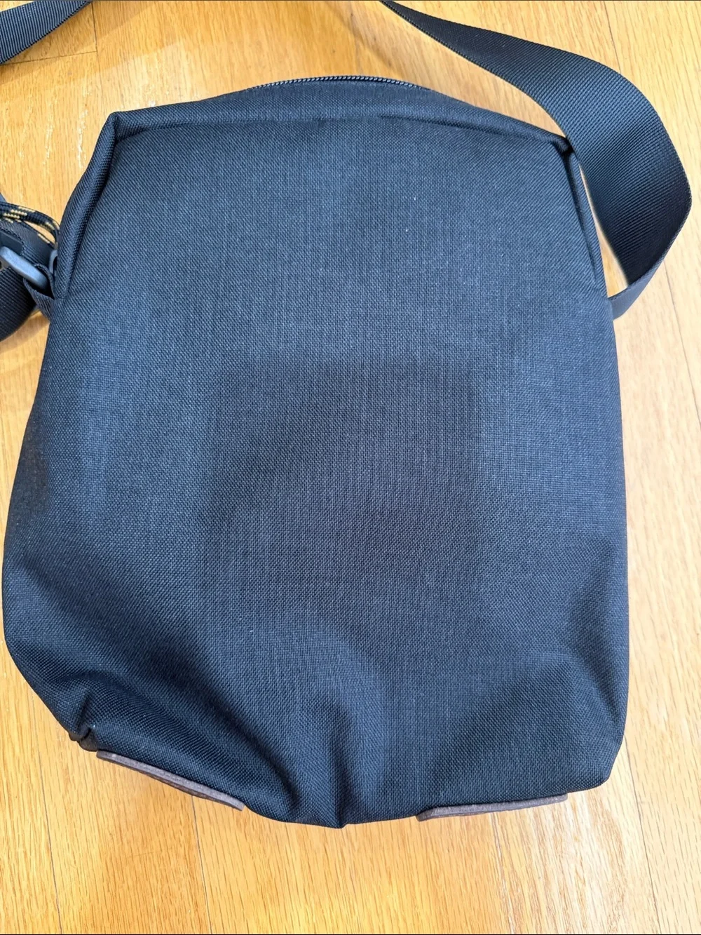 The North Face Black Compact Crossbody Sling Bag New with Tags